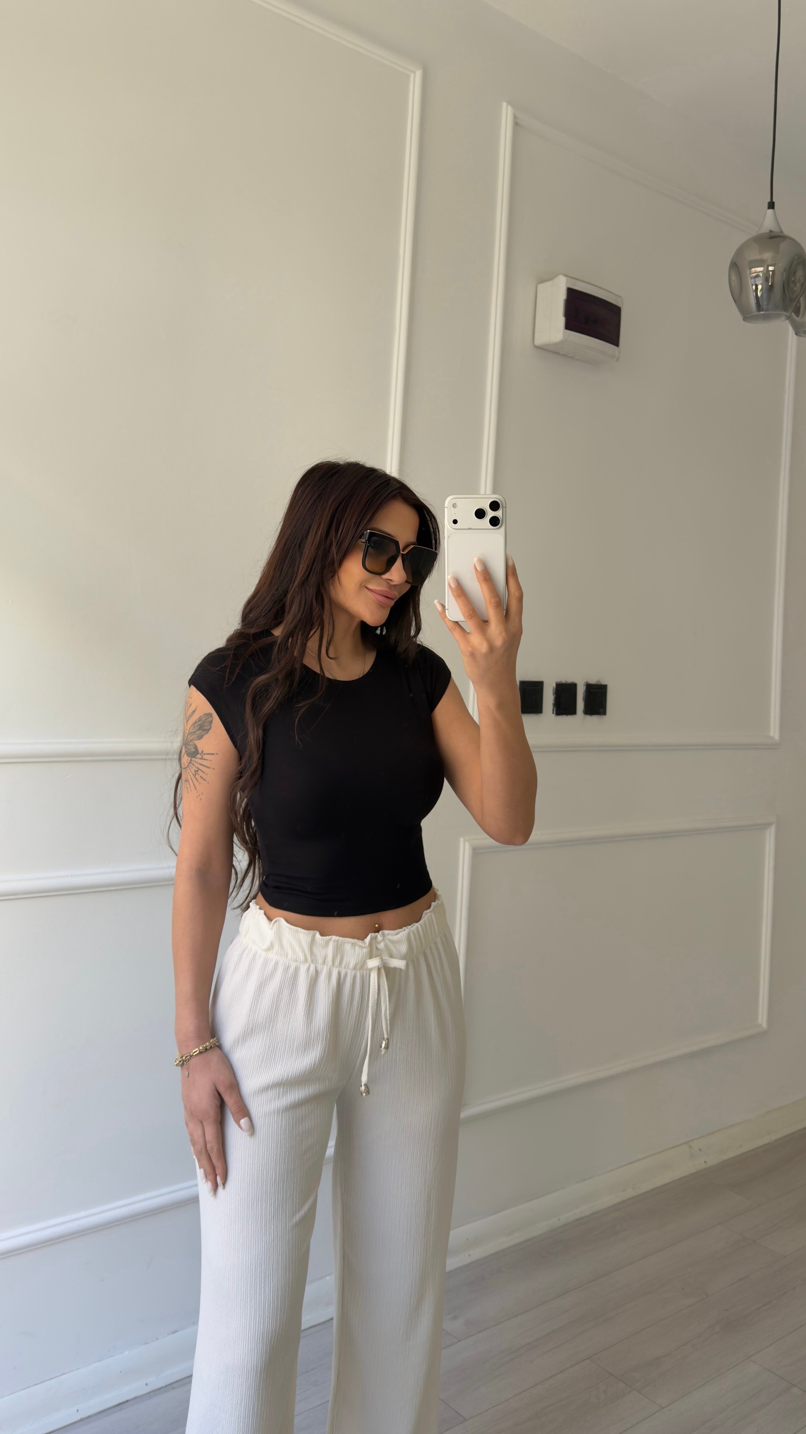 Beyaz Ayrobin Bol Paça Pantolon 