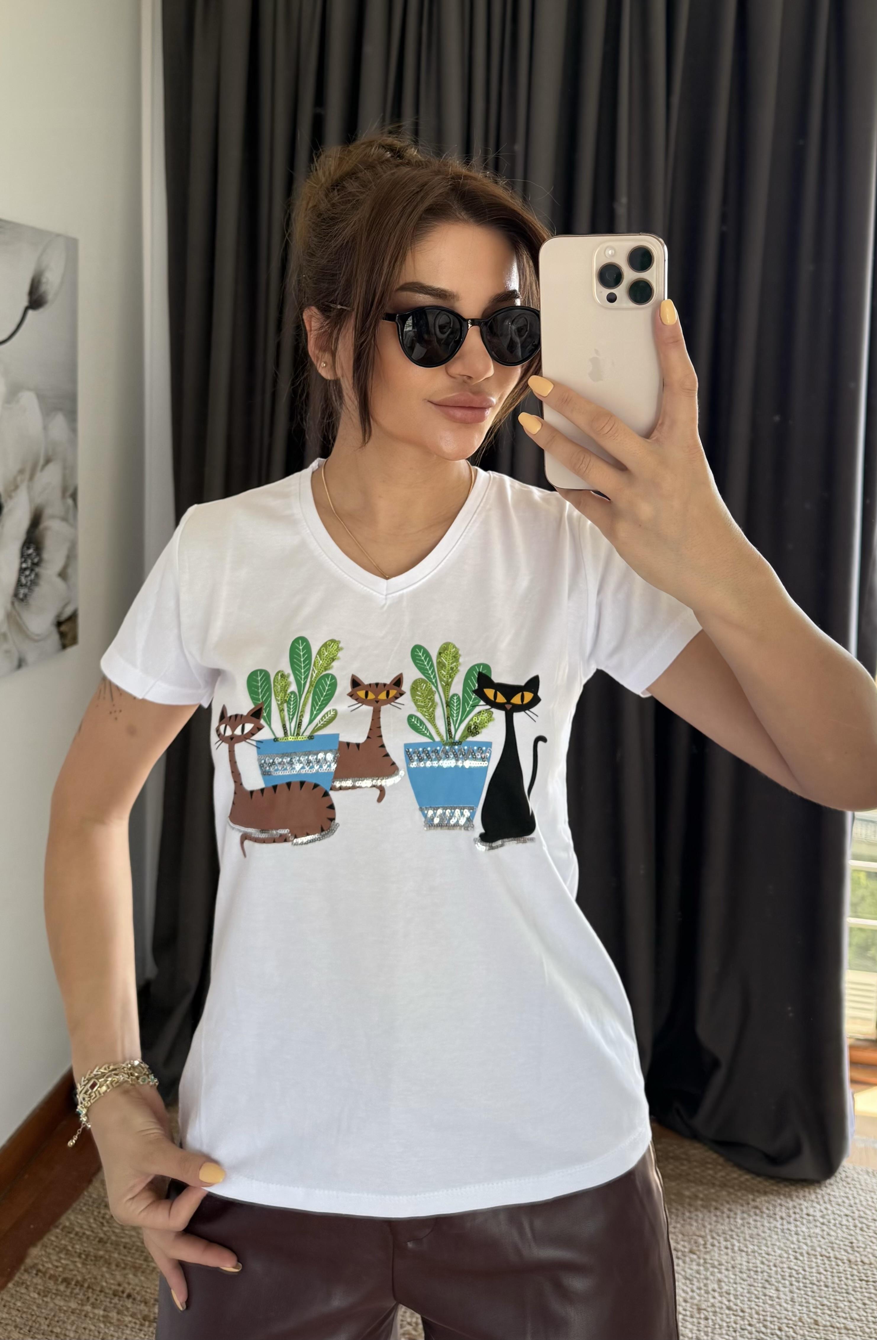 Beyaz Yeni Sezon %100 Pamuk T-shirt-Kaktüs Pul Payet İşlemeli