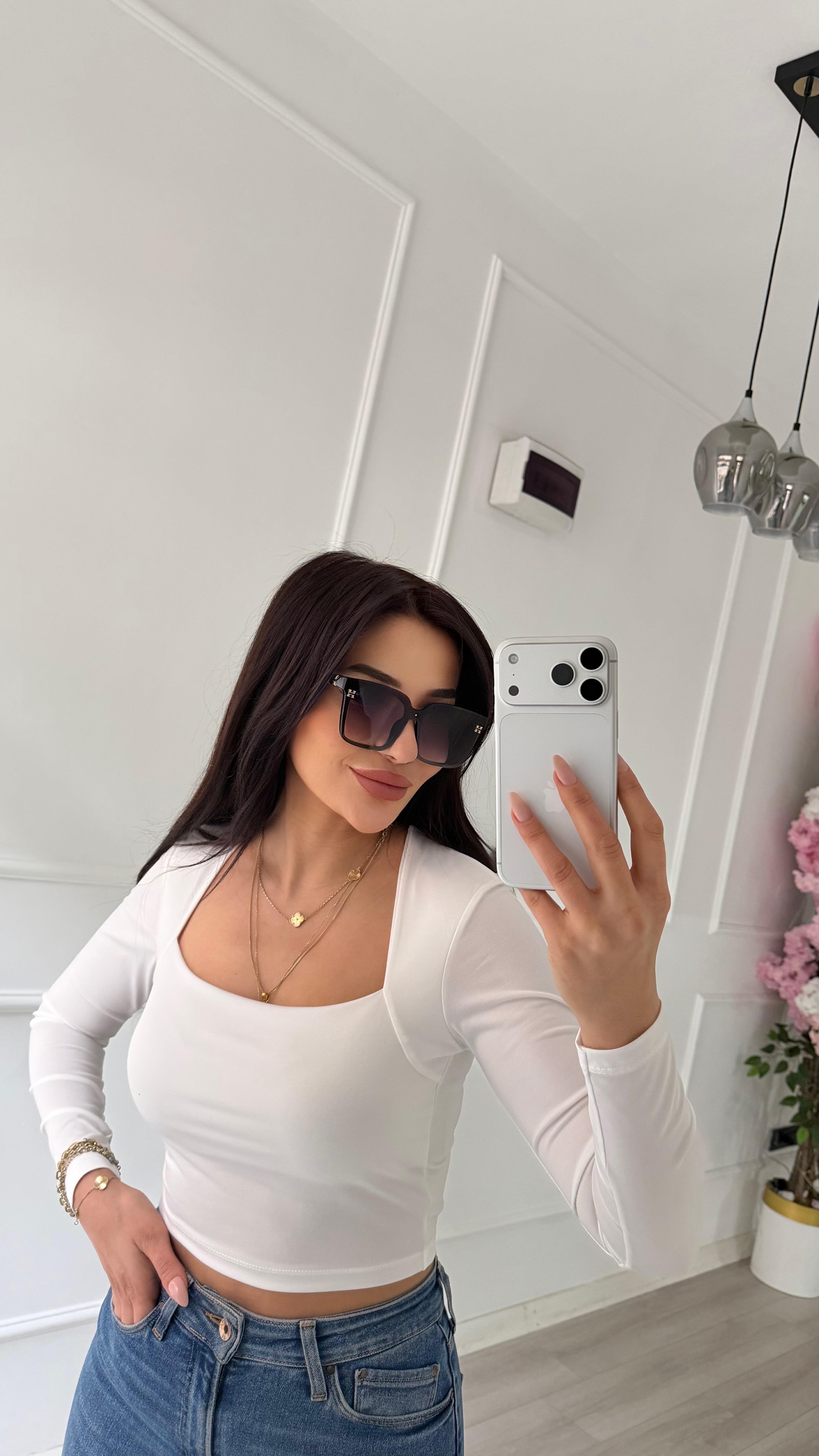 Kare Yaka Esnek Bluz-Beyaz