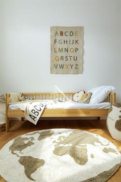 Lorena Canals Çocuk Odası Halısı, World Map Rugcycled