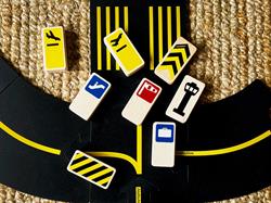 Waytoplay - Roadblocks Set Airport Signs