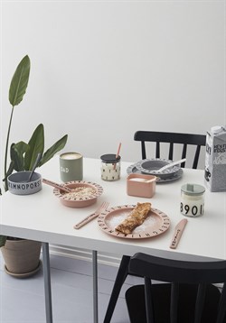 Design Letters Eat & Learn Tritan Tabak, Beyaz