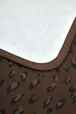 Hyde Park Alt Değiştirme Pedi, Leonie Brown