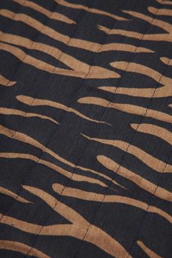 Hyde Park Alt Değiştirme Matı, Blue Waves