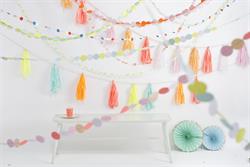 Meri Meri - Peppermint Candy Surprise Balls - Kırmızı Sürpriz Topları