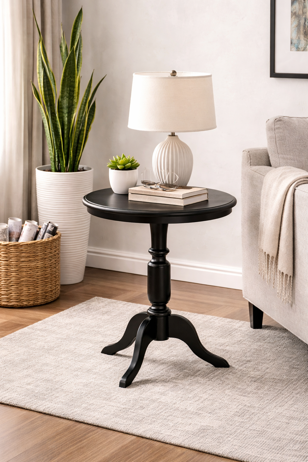 Ahşap Fiskos Sehpa – Üç Ayaklı Yuvarlak Klasik Yan Sehpa – 58 cm