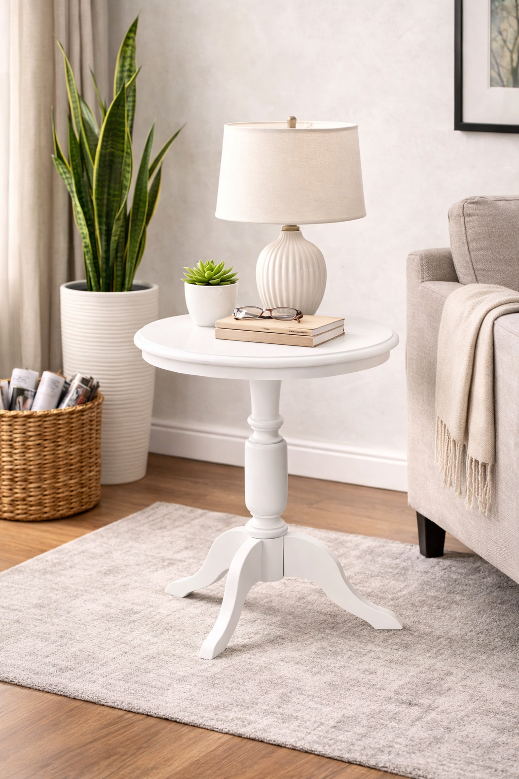 Ahşap Fiskos Sehpa – Üç Ayaklı Yuvarlak Klasik Yan Sehpa – 58 cm