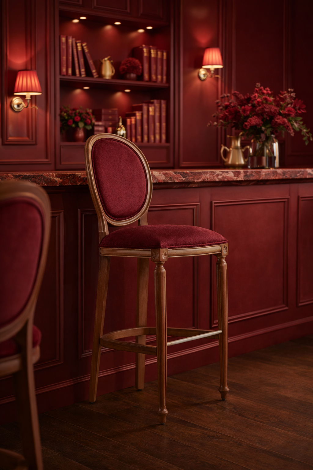 Centa Doğal Ahşap Döşemeli Ceviz Torna Ayaklı Bar Sandalye El İşçiliği Klasik Tarz