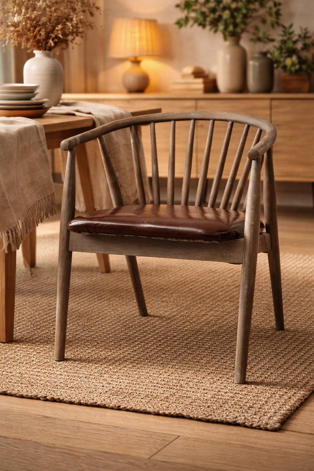 Rizoma Natural Ahşap Masif Eskitme Kayın Sandalye Kahverengi Deri Döşemeli Detaylı İşçilik Modern Şık Tasarım