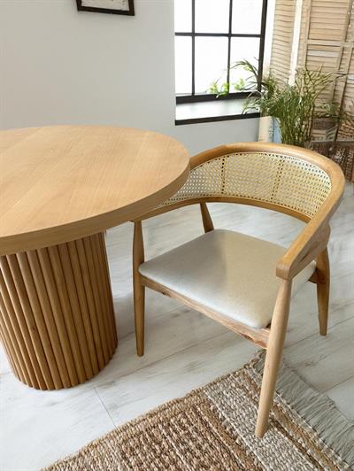 Açelya Naturel Renk Yuvarlak Ahşap Masa Takımı 100x100 Cm - 4 Naturel Renk Hazeranlı Sandalye İskandinav Şık Tasarım