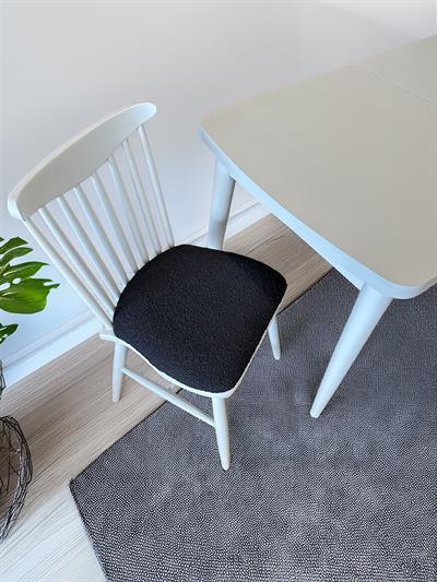 Akasya Ahşap Beyaz Renk Dikdörtgen Açılır Masa Takımı 127x70 Cm - 4 Adet Ahşap Sandalye Bohem & İskandinav Şık Tasarım