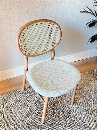  Aura Naturel Renk Yuvarlak Ahşap Masa Takımı 110x110 Cm - 4 Naturel Renk Hazeranlı Oval Sırtlı Sandalye Bohem & İskandinav Şık Tasarım