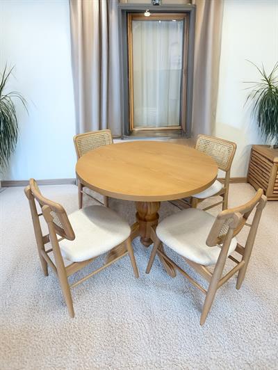 Galata Ahşap Naturel Yuvarlak Masa Takımı 90x90 Cm - 4 Naturel Hazeranlı Sandalye İskandinav Şık Tasarım