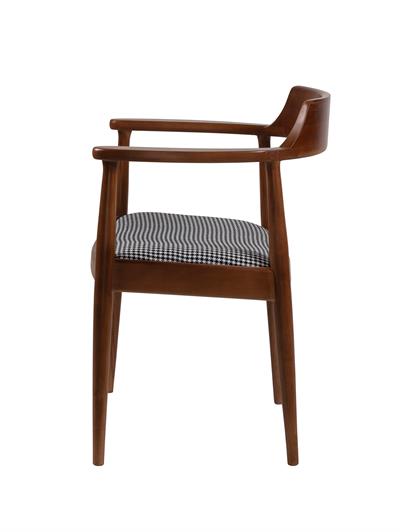 Kerben Natural Ahşap Ceviz Renk Kayın Sandalye Detaylı İşçilik Modern Şık Tasarım