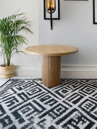 Lilyum Naturel Renk Yuvarlak Ahşap Masa Takımı 110x110 Cm - 4 Naturel Renk Hazeranlı Sandalye Bohem & İskandinav Şık Tasarım