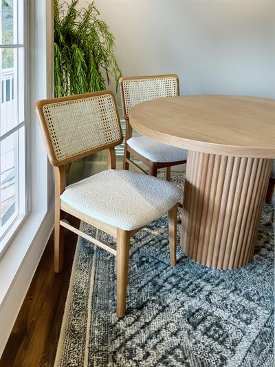 Lilyum Naturel Renk Yuvarlak Ahşap Masa Takımı 100x100 Cm - 4 Naturel Renk Hazeranlı Sandalye Bohem & İskandinav Şık Tasarım