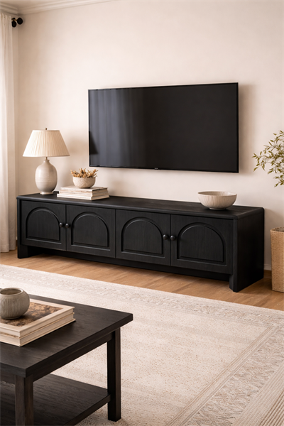 Liora Ahşap TV Ünitesi – Yuvarlatılmış Kapaklı Alçak Salon Konsolu – 190 × 43 × 59 cm