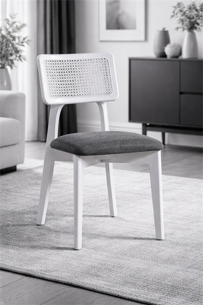 Melodi Doğal Ahşap Kayın Beyaz Renk Hazeranlı Sandalye Detaylı İşçilik Modern Şık Tasarım