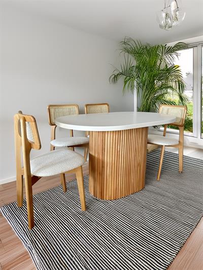 Nirvana Beyaz Tabla Naturel Renk Ayaklı Oval Ahşap Masa Takımı 80x130 cm - 4 Adet Naturel Renk Hazeranlı Sandalye Bohem & İskandinav Şık Tasarım