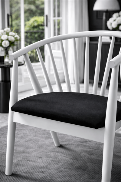 Rizoma Natural Ahşap Beyaz Renk Kayın Sandalye Siyah Döşemeli Detaylı İşçilik Modern Şık Tasarım