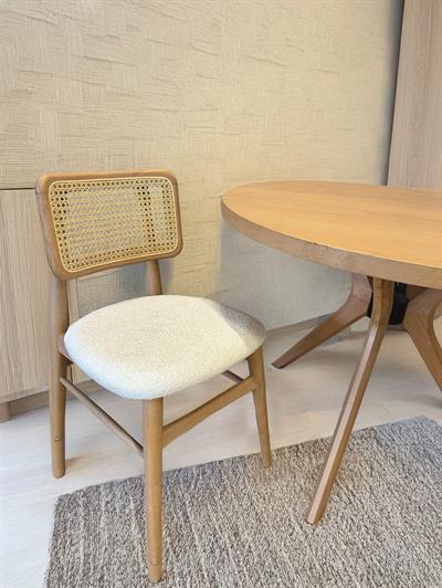 Simge Naturel Renk Yuvarlak Ahşap Masa Takımı 90x90 Cm - 4 Naturel Renk Hazeranlı Sandalye İskandinav Şık Tasarım