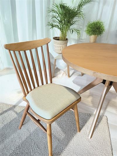 Linda Ahşap Naturel Renk Yuvarlak Masa Takımı 100x100 Cm - 4 Sandalyeli Bohem & İskandinav Şık Tasarım