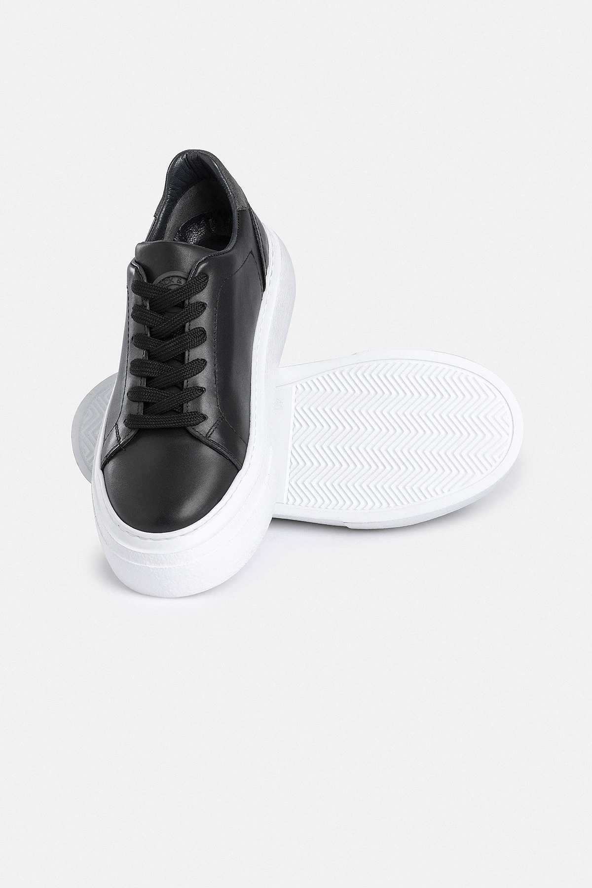 %100 Deri Termo Taban Siyah-Beyaz Erkek Sneaker Ayakkabı