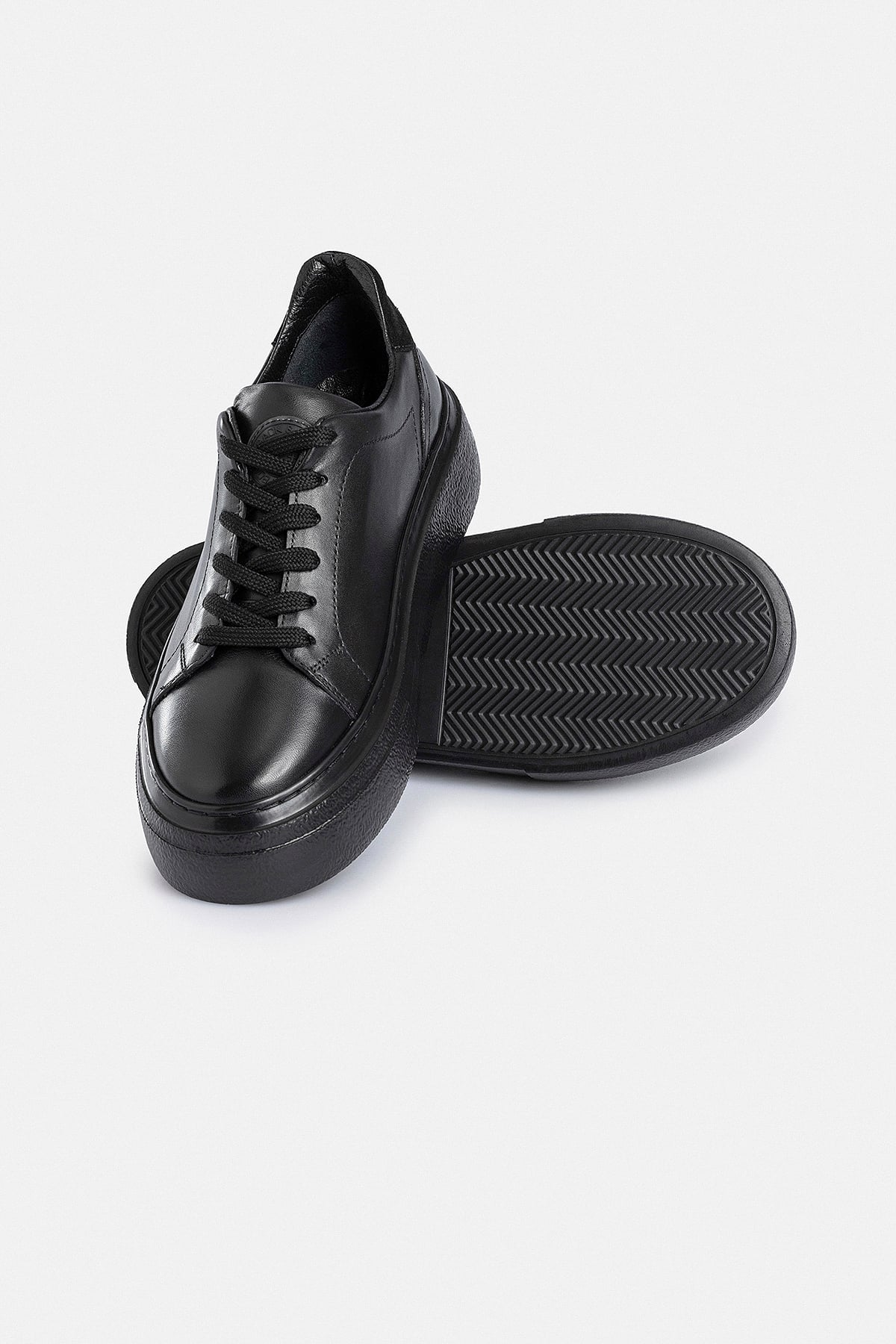 %100 Deri Termo Taban Siyah Erkek Sneaker Ayakkabı