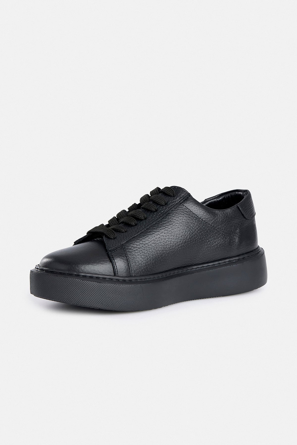 %100 Deri Siyah Bağcıklı Sneaker