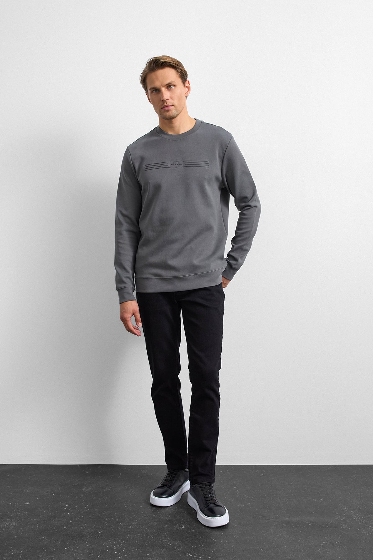 Antrasit Regular Fit Bisiklet Yaka Sweatshirt