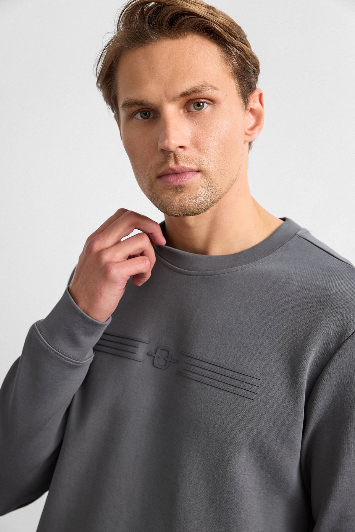 Antrasit Regular Fit Bisiklet Yaka Sweatshirt