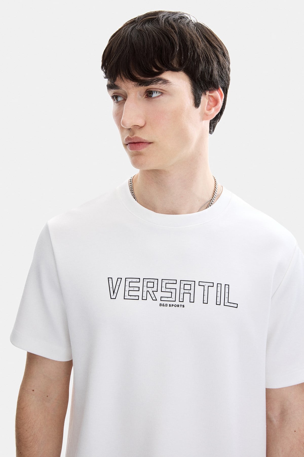 Beyaz Regular Fit Bisiklet Yaka Tişört
