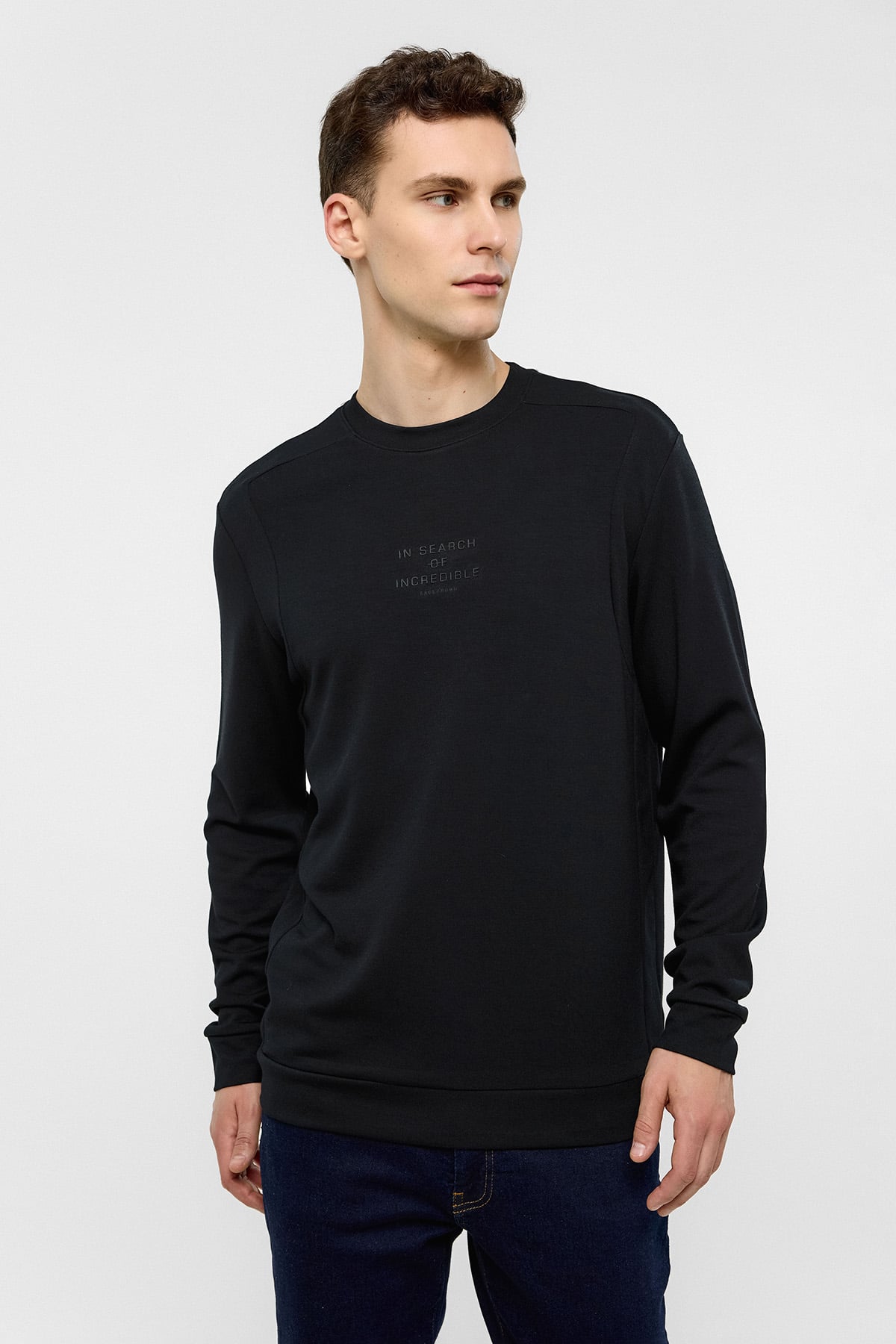 Siyah Bisiklet Yaka Baskılı Uzun Kollu Sweatshirt