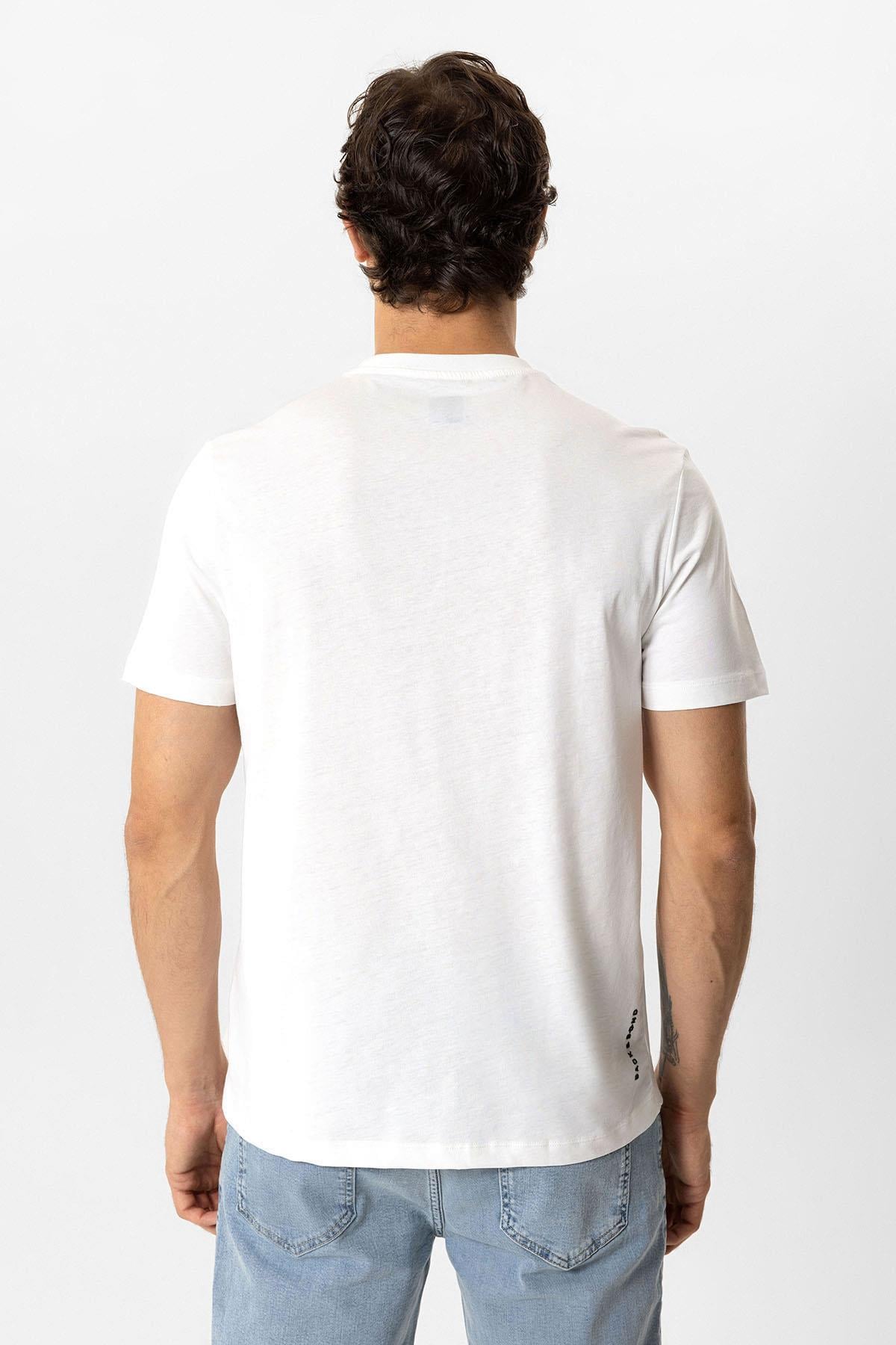 Beyaz Regular Fit Bisiklet Yaka %100 Pamuk Baskılı Tişört