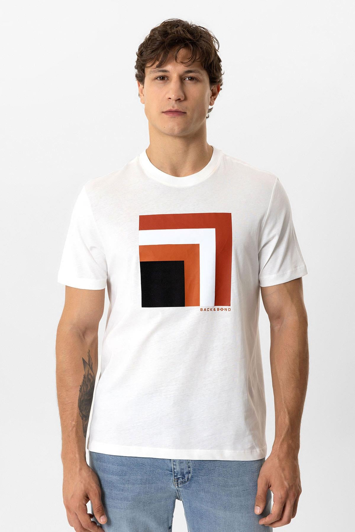 Beyaz Regular Fit Bisiklet Yaka %100 Pamuk Baskılı Tişört