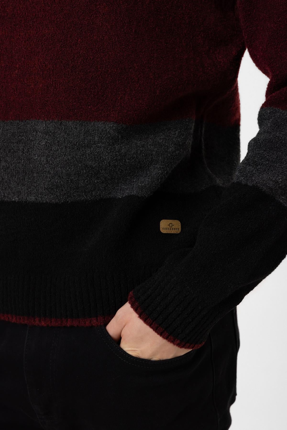 Siyah Regular Fit Bisiklet Yaka Çizgili Triko Kazak