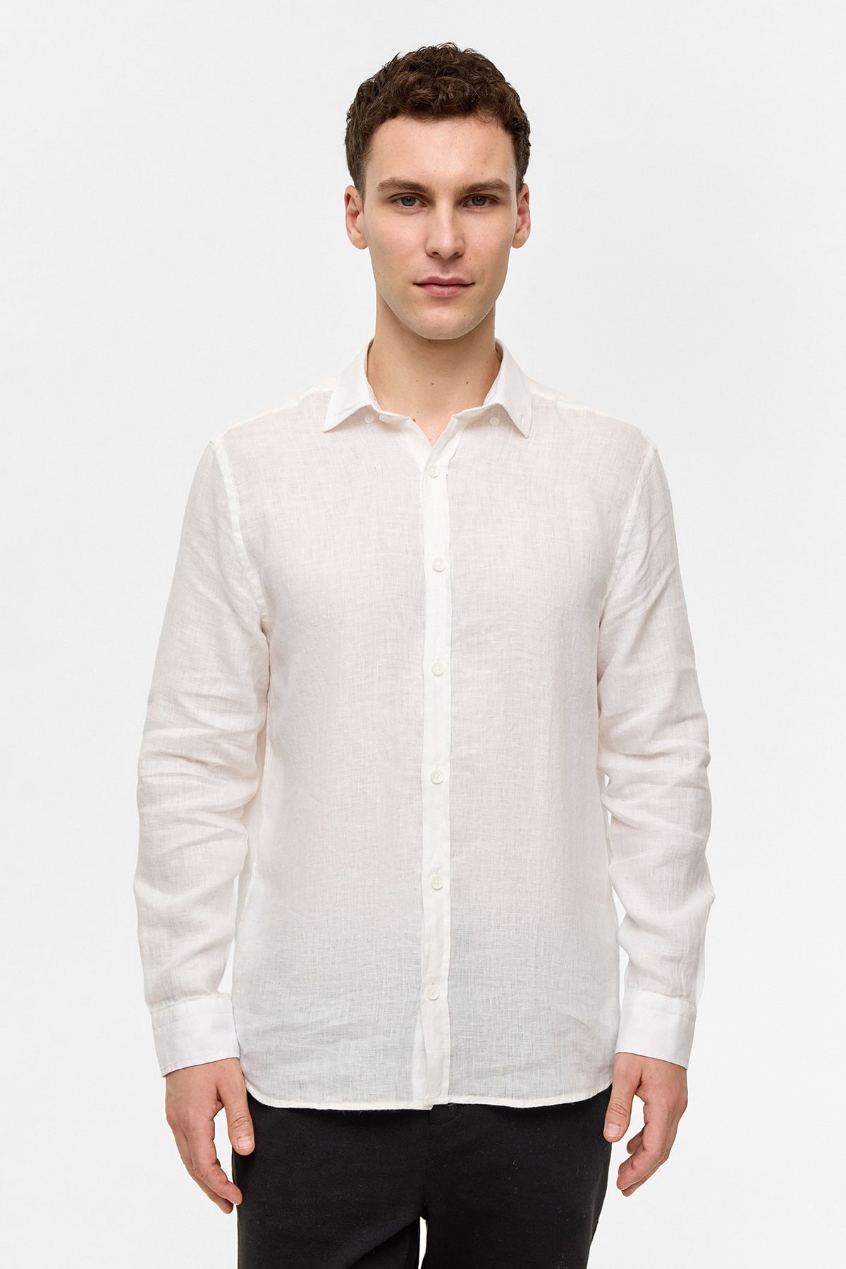 Beyaz Comfort Uzun Kollu Gömlek