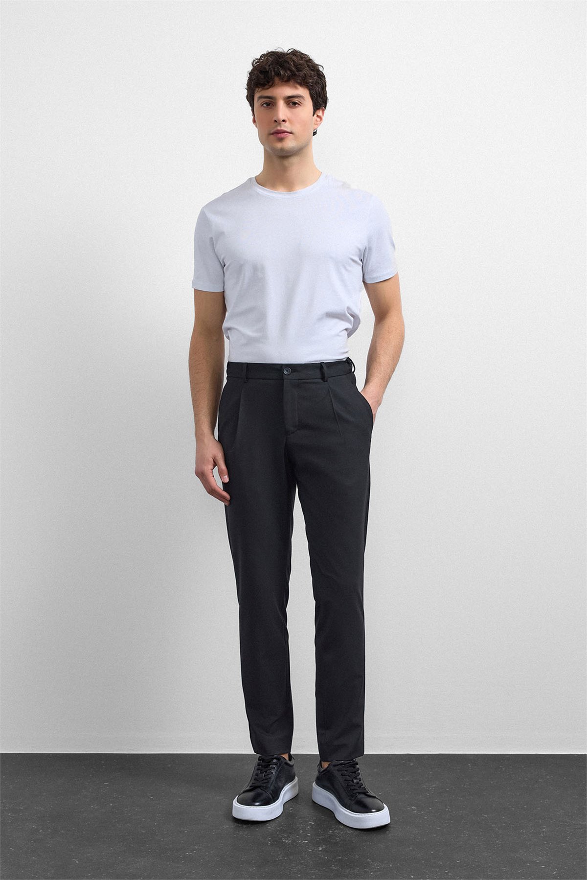 Siyah Slim Fit Jogger Pantolon