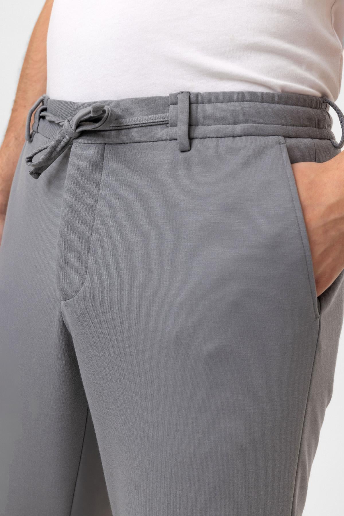 Gri Slim Fit Beli Bağcıklı Jogger Pantolon