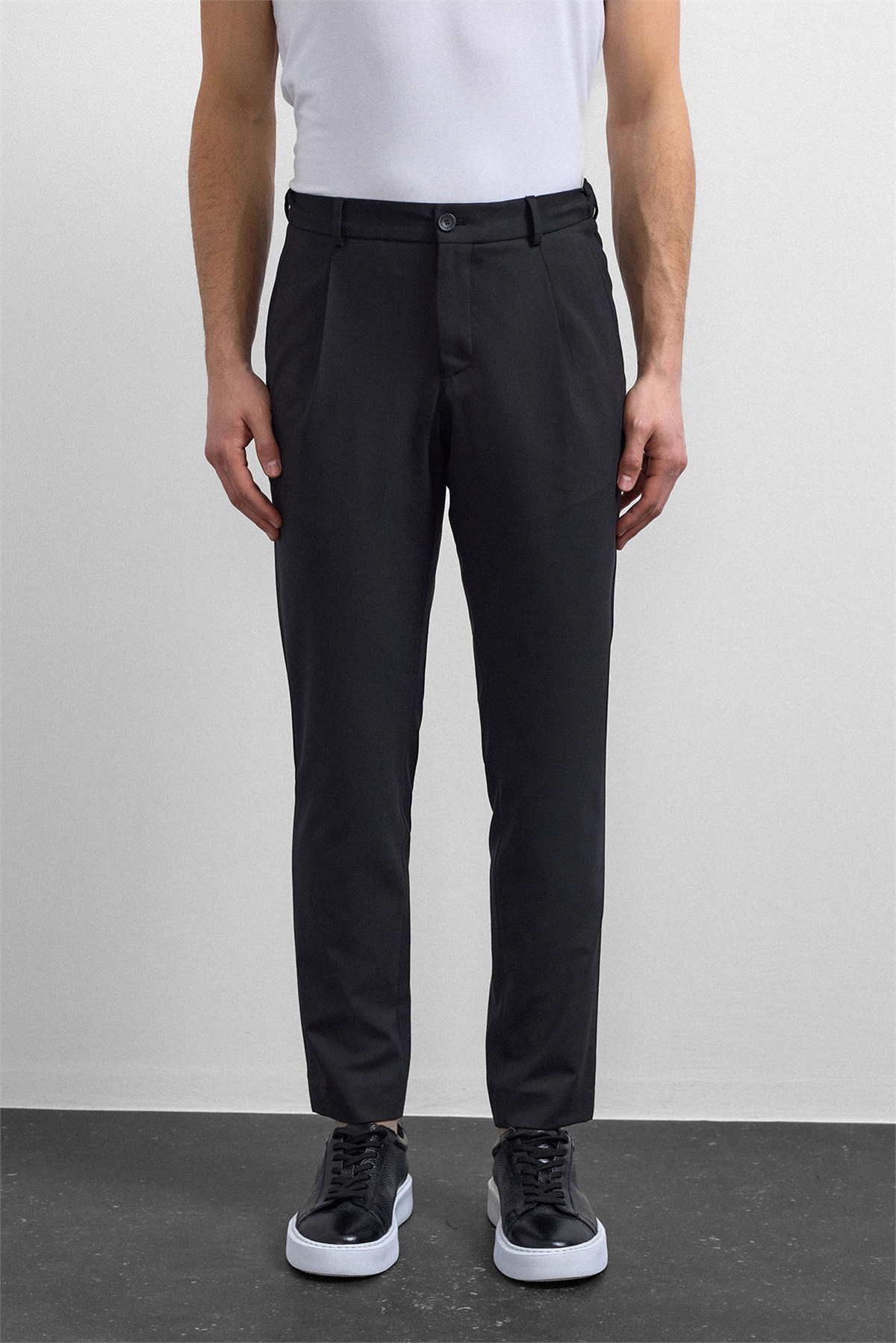 Siyah Slim Fit Jogger Pantolon