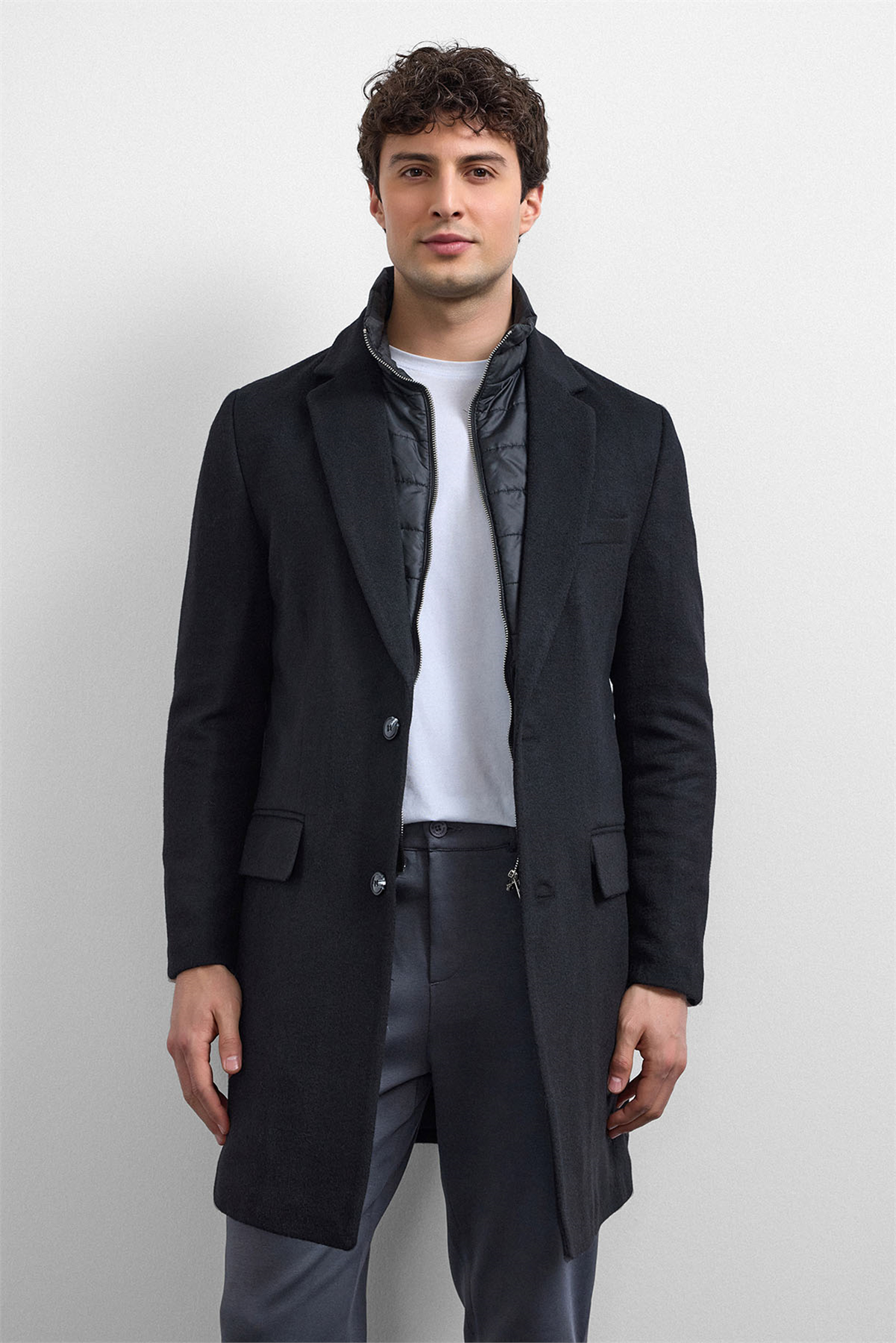 Siyah Regular Fit Kruvaze Kısa Kaban