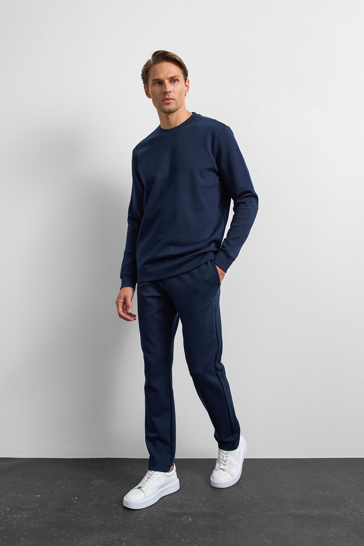 Lacivert Regular Fit Bisiklet Yaka Sweatshirt