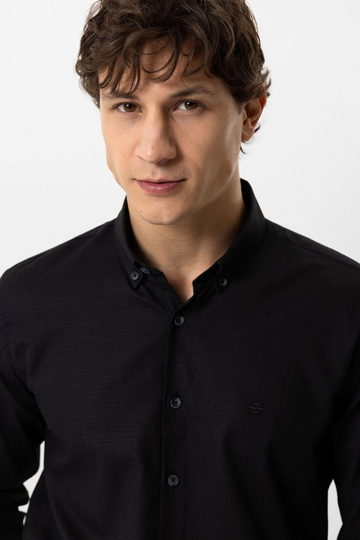 Siyah Slim Fit Armürlü %100 Pamuk Gömlek