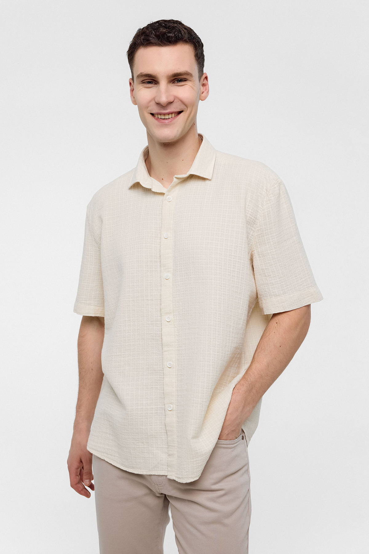 Bej Regular Fit %100 Pamuk Kısa Kollu Gömlek