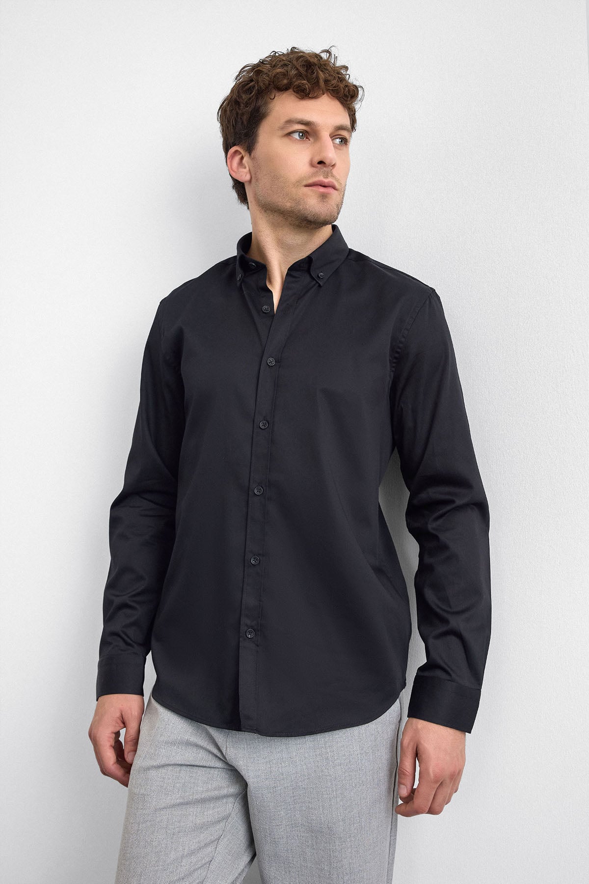 Siyah Normal Yaka Smart Casual Gömlek 