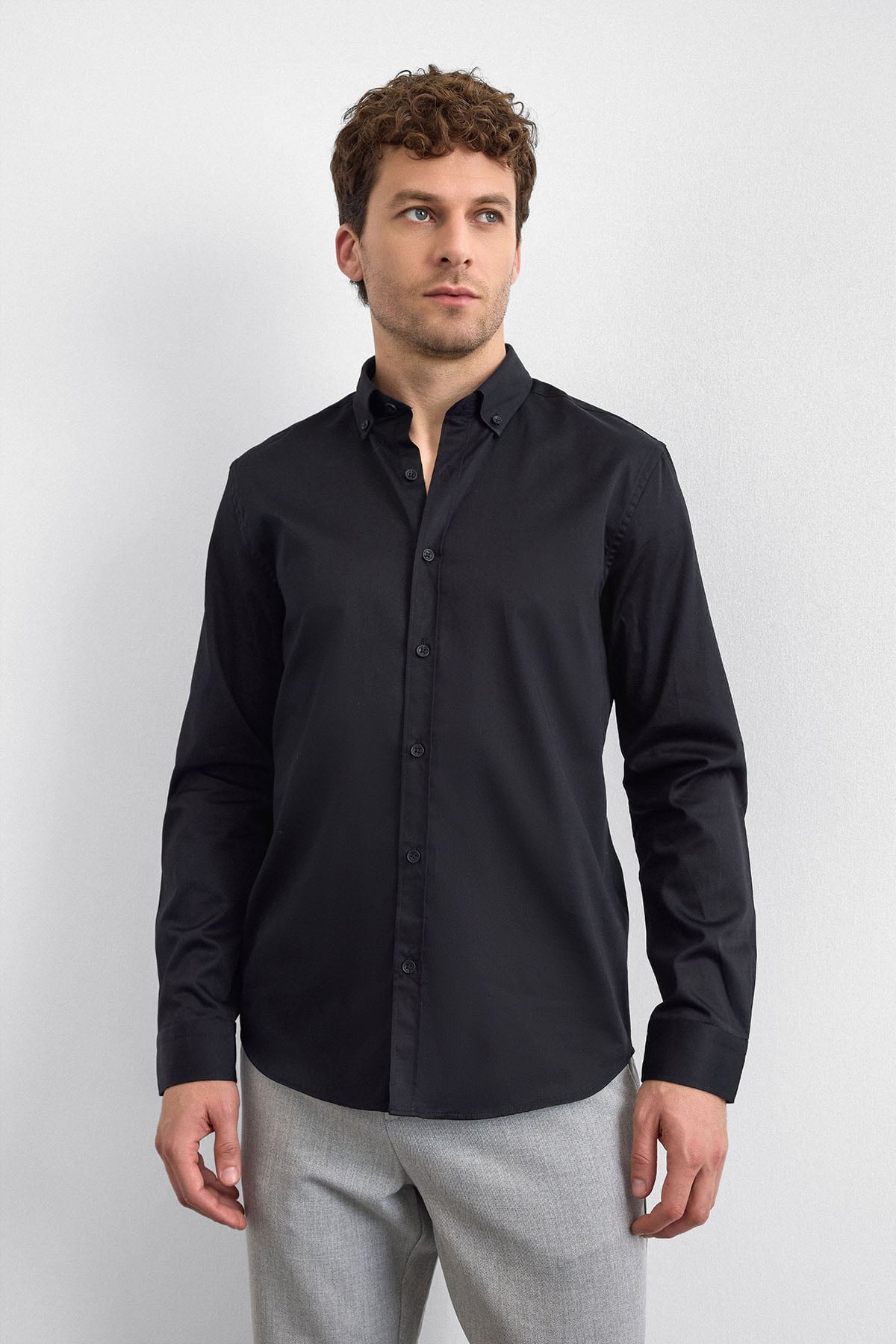 Siyah Normal Yaka Smart Casual Gömlek 