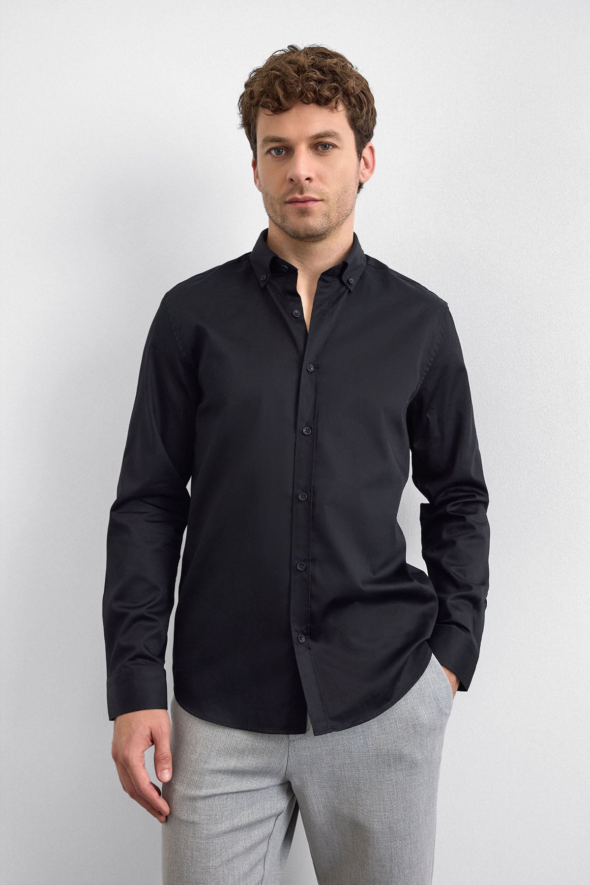 Siyah Normal Yaka Smart Casual Gömlek 