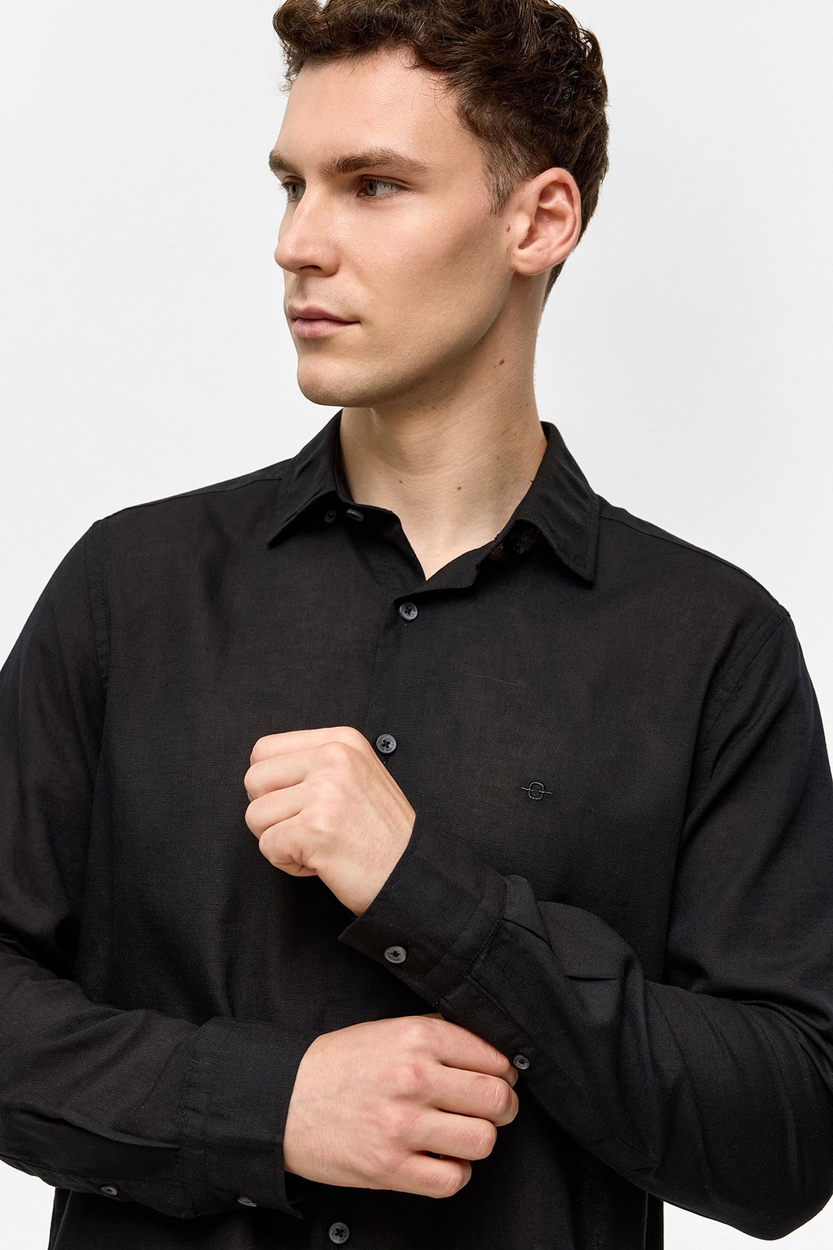 Siyah Uzun Kollu Dokuma Gömlek