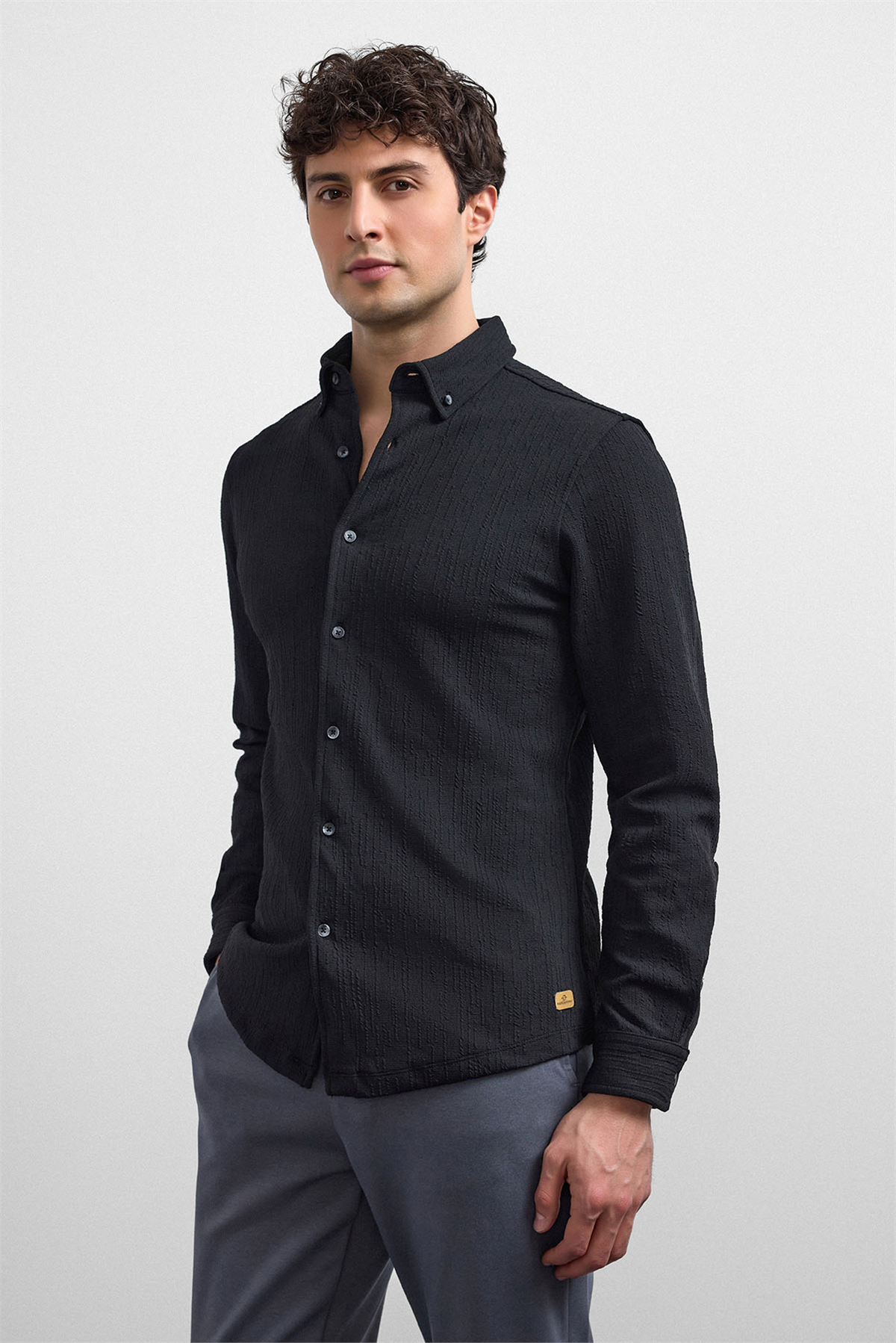 Overfit Siyah Gömlek