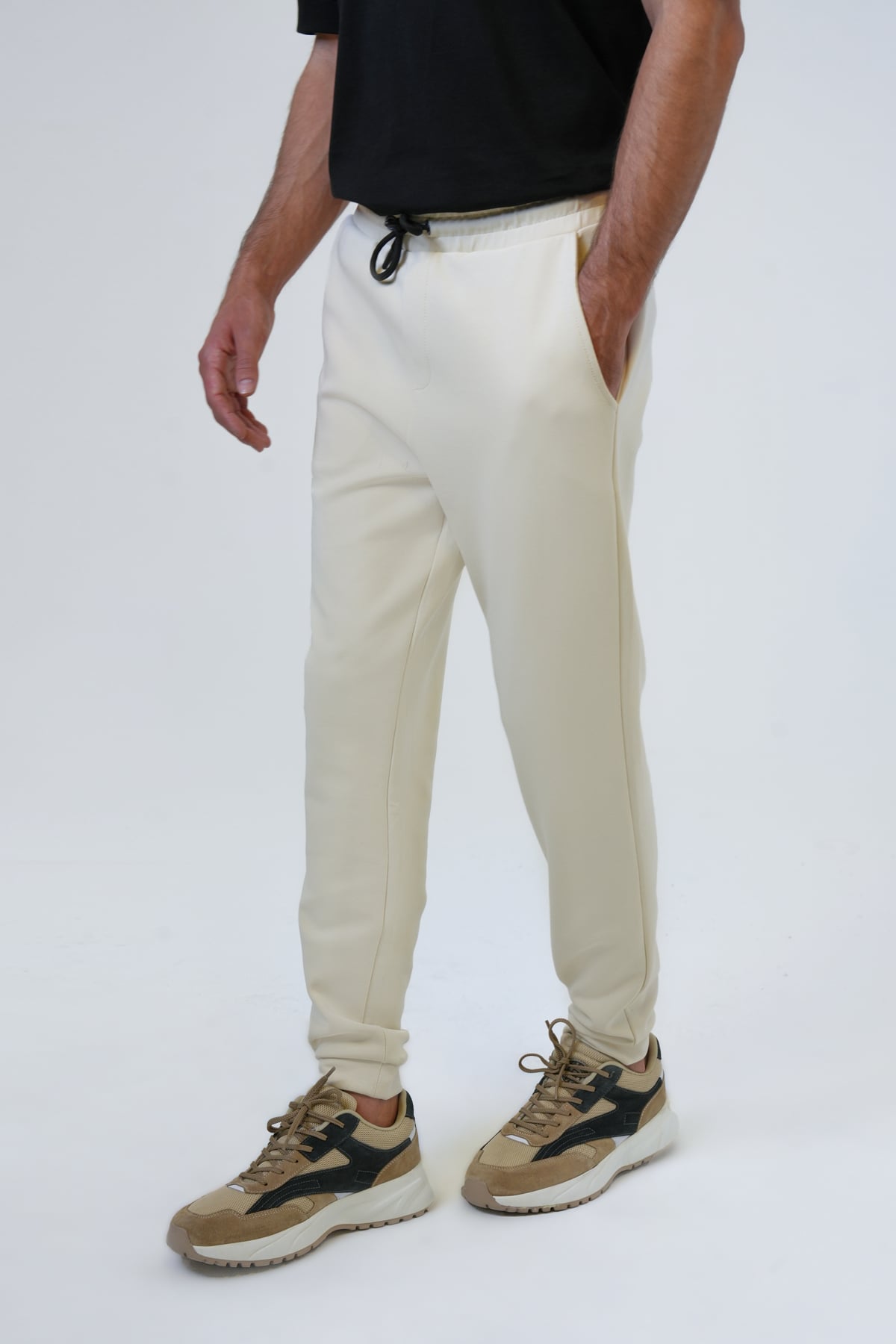 Bej Regular Fit Pamuklu Beli Bağcıklı Jogger Pantolon